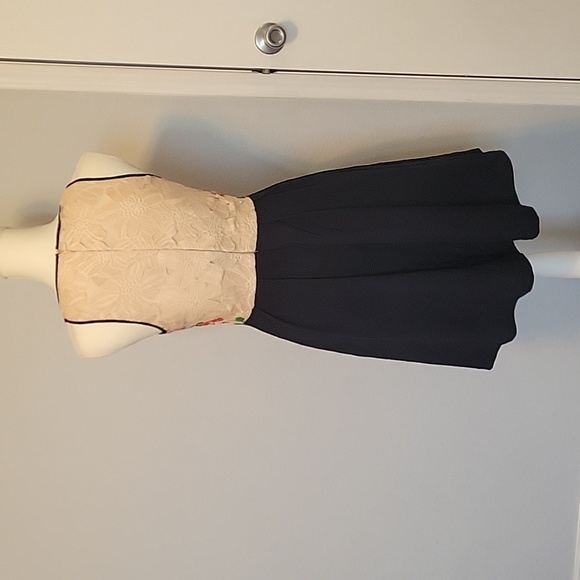 Vintage Rhyme Los Angeles Floral Dress, Size S - Picture 3 of 5